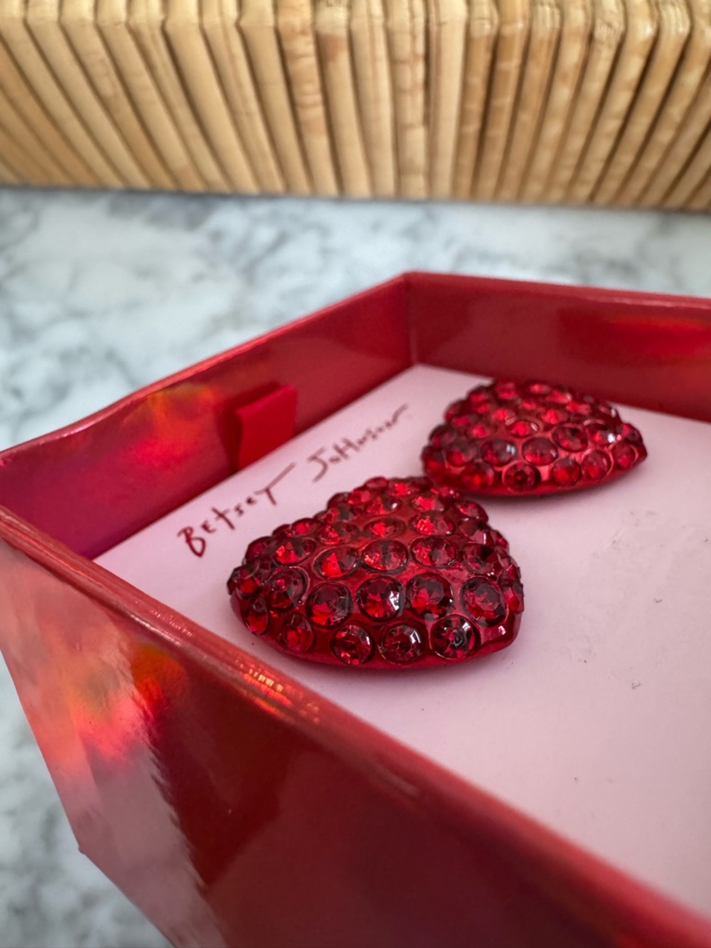 Betsey Johnson Call Me Acrylic Rhinestone Heart Earrings NWT - Picture 5 of 8